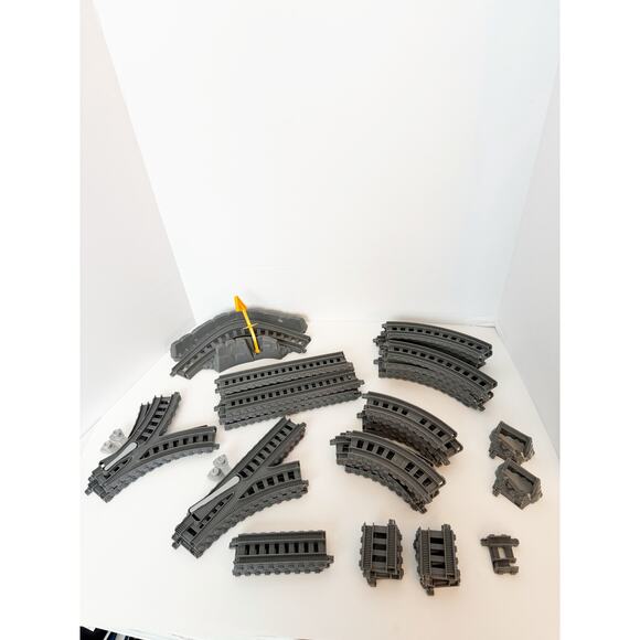 Thomas & Friends TrackMaster Railway Builder Bucket playset. - Picture 6 of 16